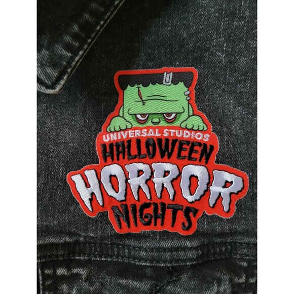 Halloween Horror Nights 2022 Studio Screamers Denim Jean Size XL - Picture 3 of 10
